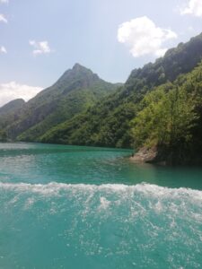 Озеро Коман, Албания